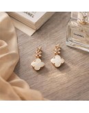 幸運四葉貝母垂墜耳環